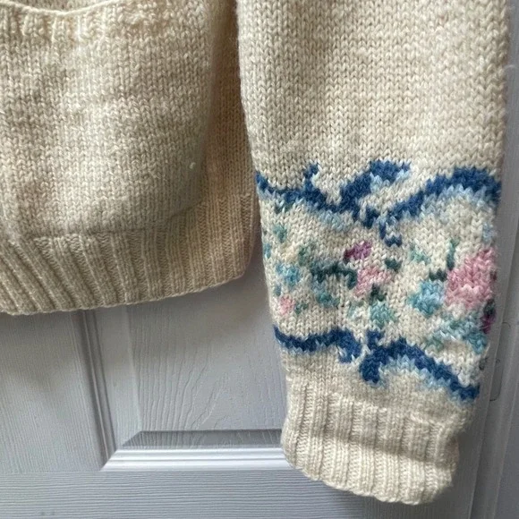 Vintage Outback Red Women's Medium Floral Cardigan Sweater 100% Wool Knit - Picture 5 of 16